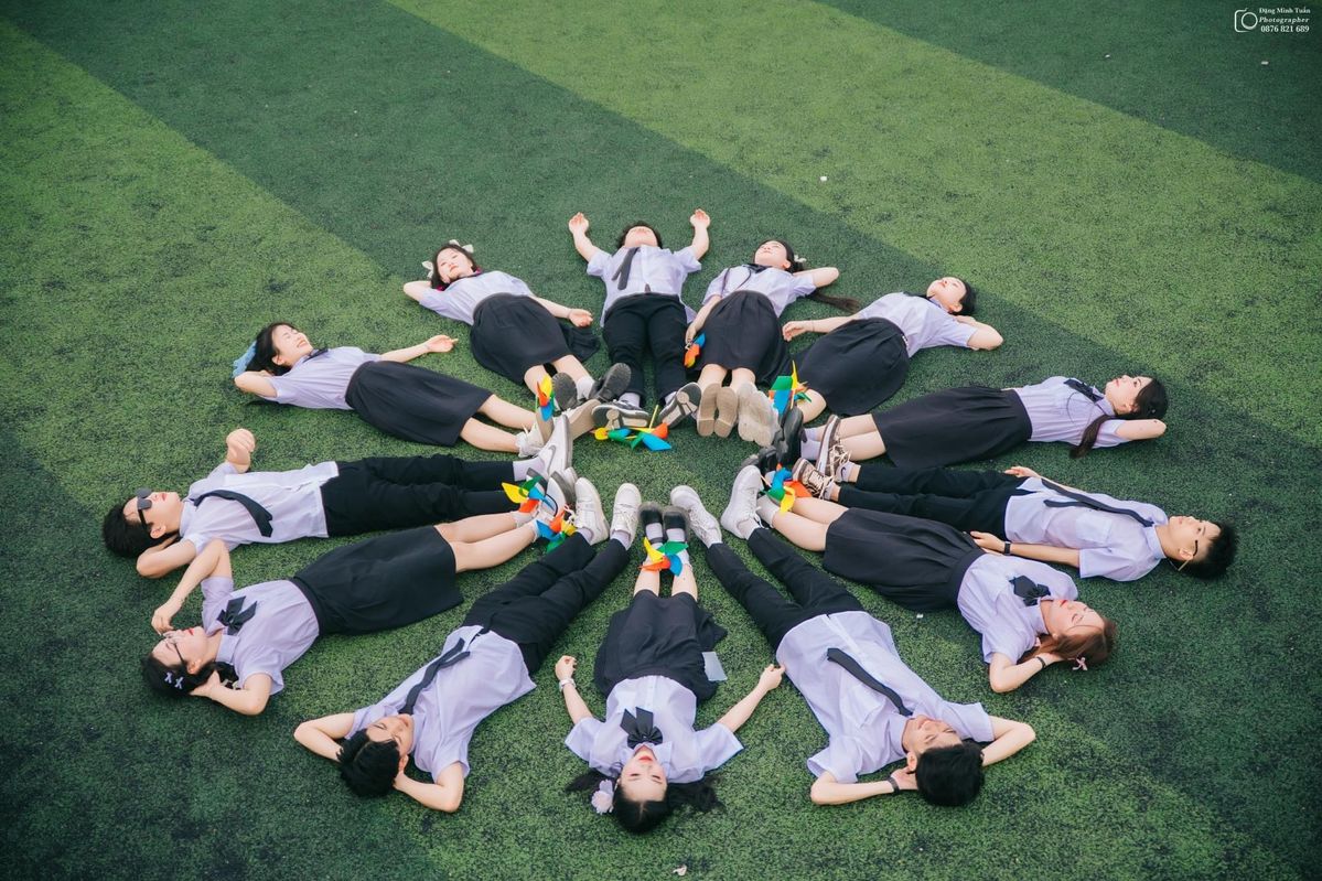 Năm Tháng Trôi Qua